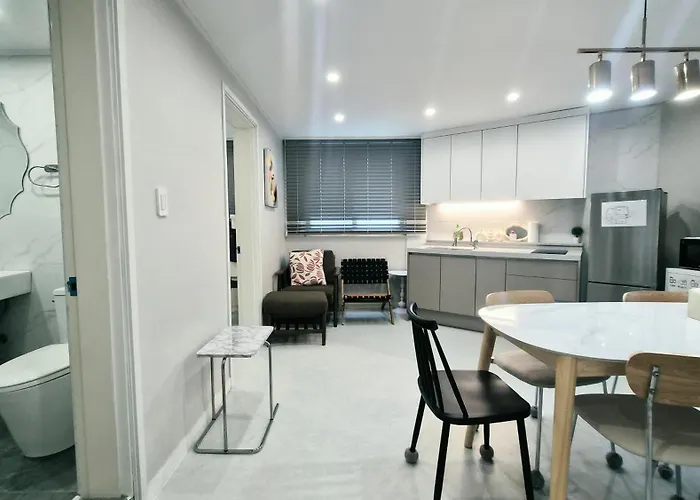 Parkside House 202